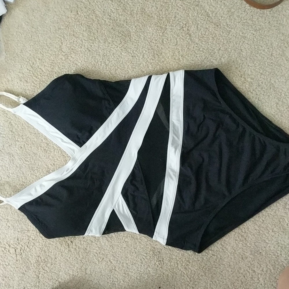 Liz clairborne swimsuit